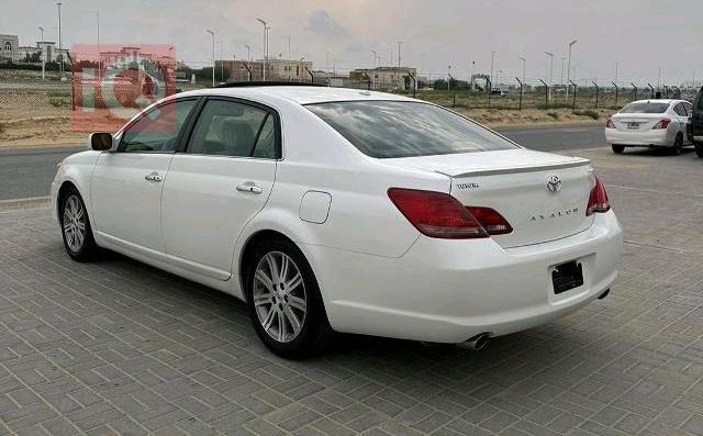 تويوتا أفالون